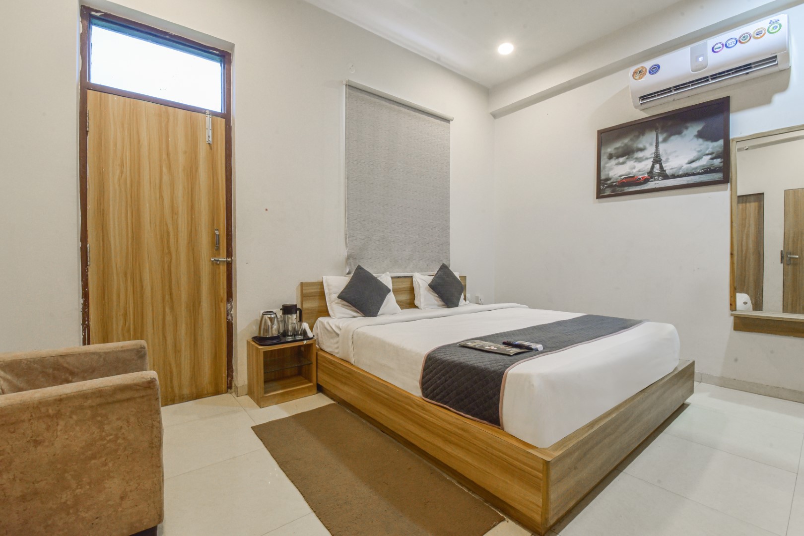 Super Deluxe Room at Hotel Oxus
